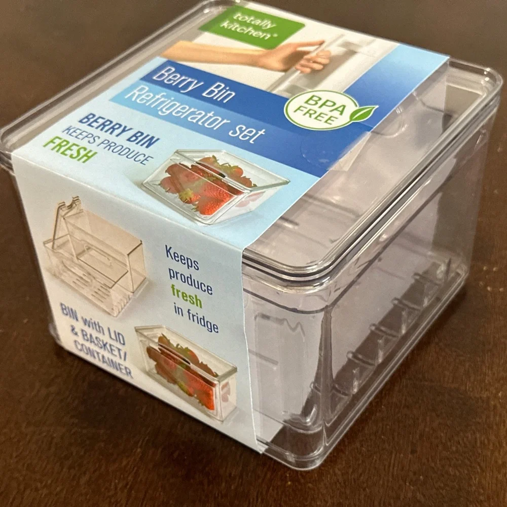 Clear Berry Storage Bin with Lid and Basket
